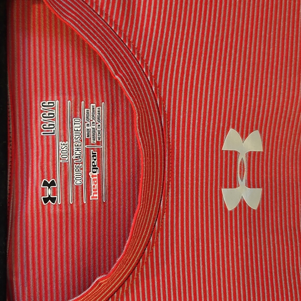 Under Armour‎ Men's Crimson Short Sleeve Tee Heatgear Loose Fit - Picture 4 of 4